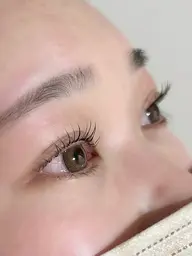 【ご新規様】ラッシュリフトorパリジェンヌラッシュリフト✨️韓国風、束感仕上げ✨️(デザイン選択可能)