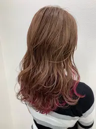 くチラ見せが可愛い>インナーカラー