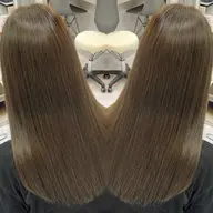 【魔法のシャンプー🫧】似合わせカット+4step oggiottoトリートメント ※シャンプー付き