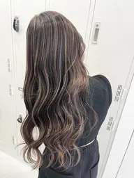 ⚪︎ケアブリーチデザインハイライトカラー+ ダメージ予防&栄養補給&モイスチャートリートメント