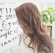 ブリーチ➕カラー➕トリートメント➕コテ巻き無料✨