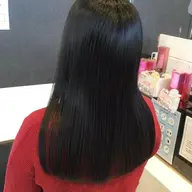 【人気No.3】頑張る髪の毛にご褒美を♥Aujuaトリートメントでパサつき予防!!