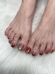 オフ無しワンカラーフット💅何色でもご利用可能⭕️(ミラー/マグネット/マット可)割引は詳細へ👀