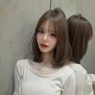 【学生限定🎀】可愛く決まるミディアムレイヤーカット💖＋透明感カラー🌷＋お悩み改善🌟Aujuaトリートメント🤍