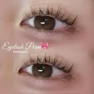 🎀【パリジェンヌラッシュリフト】🎀根本立ち上げでぱっちり仕上げまつげ✨