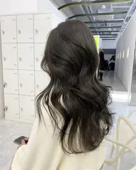 【期間限定価格】🇰🇷韓国レディになれる🇰🇷動きのあるレイヤーカット+オリジナルトリートメント🤍コテ巻き○