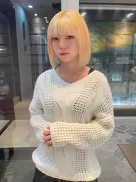 🍀2回目以降のお客様🍀🌟ブリーチ+オンカラー+1stepトリートメント🌟韓国風カラー🌟ハイトーンカラー🌟