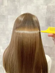 感動する事間違い無し💖天使の輪が出来る👼髪質改善トリートメント＋カット ¥4500​〜​