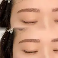 女性限定🩷2回目まで利用可能✨眉毛スタイリング✨《wax+間引き》