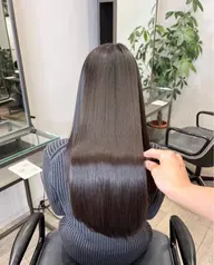 《平日18時30分〜のご案内》🖤髪質改善ストレート🖤