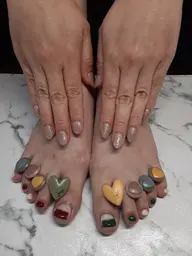 ハントゼエルネイル+フットゼエルネイルワンカラー、ラメグラー☆ケア+オイル保湿+オフ無し