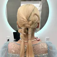 ヘアアレンジ🎀☆*:.｡.(タイトアレンジ)➕メンテナンストリートメント🧴🧼