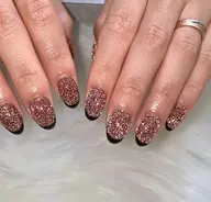 フレンチネイル