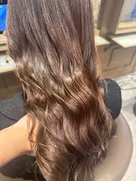 カット+プレミアムカラー(ダメージレスな髪に優しいお薬です)🩰