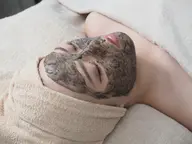 【毛穴・ニキビ・肌改善】幹細胞リアボーテハーブピーリング2ｇ