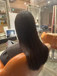 【癖のない艶々サラサラの髪に♪】カット+縮毛矯正+Ｗトリートメント✨
