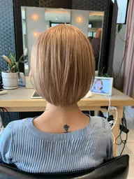 リタッチブリーチ＋ケアカラー