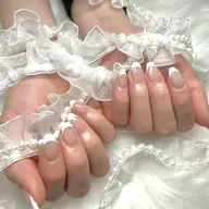 【オフィスネイルにおすすめ♪】フレンチネイル〈オフケア込み〉