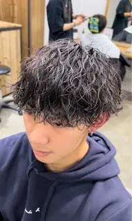 《メンズ限定》《ご新規様限定》🫧メンズカット＋波巻きパーマ(シャンプートリートメント付)