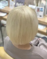 🌹ブリーチ＋色味カラー＋補修トリートメントのWカラー　🔴2️⃣4️⃣歳以下限定メニューになります！　ロング料金なし