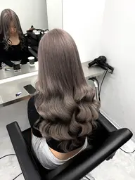 【  2月限定価格 💫  】 ブリーチ➕カラー➕トリートメント(ダブルカラー)👸🏼💖