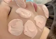 フェイシャルワックスand眉毛スタイリングでツルツルなお肌に　おでこ、もみあげ　くちまわり　アフターパック付き