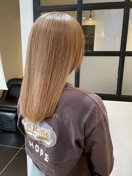 【カット+髪質改善Aujua(オージュア)トリートメント】 最高峰の4種のトリートメントと超音波アイロン付き