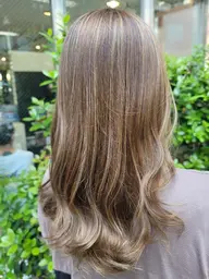 【minimo限定価格!!】🌈ハイライトカラー➕システムトリートメント🌈(白髪ぼかしも可能!!)