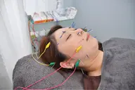 【初回美容鍼】人気No.1!! 美容鍼灸70分(身体のもみほぐしor鍼灸施術・箱灸付き)