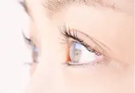 パリジェンヌラッシュリフト✨⭐️根元から80°最大限に⾧さ。池袋店★限定定価より50%off¥3850