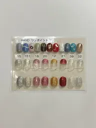 オフあり　ワンカラーorラメ1色orラメグラにワンポイント