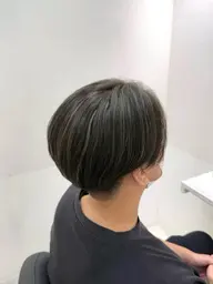 メンズカット＋メンズハイライト＋髪質強化TR付き