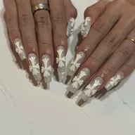 話題のクロスネイル♡長さだしロング♡こちらはパーツ作成のため前日までにご予約とやりたい色をお願いします！