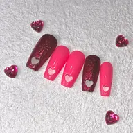 🩷ハートパンチ長さだし10本+ワンカラー🩷初回ジェルオフ無料、ケア込み◎パラジェルベース+¥800