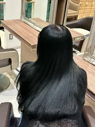 【注目メニュー ✦˖°🔥】黒染め不使用ナチュラルブラック+オリジナルトリートメント