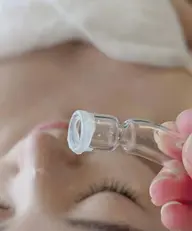 フェイシャルアドバンスコース50分 ¥8.800→¥3.300