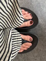 ⚪︎Foot 2color choice 🍪フットネイル 2色お選びいただけます。(オフ時間30分プラスです)