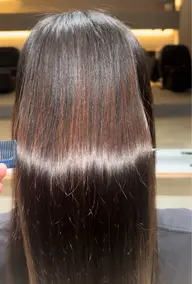 酸性ストレート(ダメージ最小限、自然な艶と柔らかさ実現)