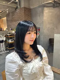 ⭕️ミニモ限定⭕️✂️【似合わせ小顔カット✖︎ 艶カラー】透明感と柔らかさを叶えるヘア💫