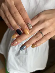 シンプルデザインネイル