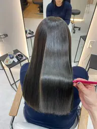 【🌸3月4月限定🌸】✨カラー➕うる艶トリートメント💎