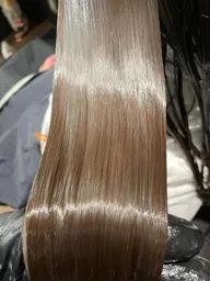 🌟1人1人のお悩みに合わせて🌟超音波アイロン使用🥇Aujuaトリートメント✨ヘッドスパスタイリング付き💁‍♀️