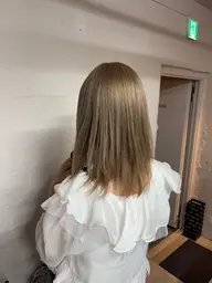 今月限定‼️ダブルカラー🫧(ブリーチ込み)+トリートメント時超音波アイロン付き※デザインカラーに変更も可◎※指名料別