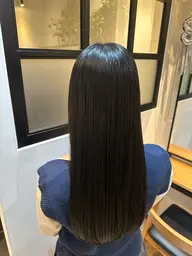 【日曜・祝日19:00学生限定】🌸ミニモ学割🌸ケアカラー+マルチケアトリートメント（ブリーチなし）メンズOK