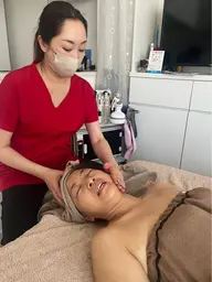 お得なキャンペーン① 2ヶ月集中顔筋ひっぺがしメソッド1回50分×5回＋化粧品3点