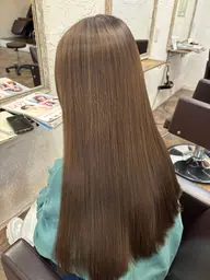 【低ダメージ】💛ケアブリーチ＋オンカラー＋プラチナトリートメント💛