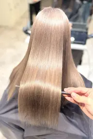美髪矯正+艶髪トリートメント✨