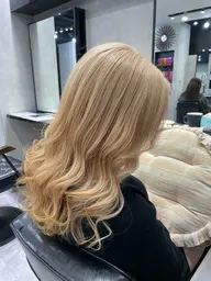 ✨人気No. 1✨1ブリーチ＋髪質改善カラー💫　巻き仕上げ込み