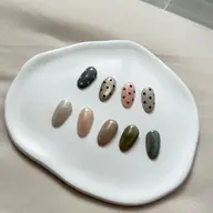 【モデル様募集✨】ドットネイルorオーロラネイル（オフ無料）技術向上のためJr.ネイリストが担当💅🏻