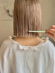 【4回目以降】ケアブリーチカラー　¥15400